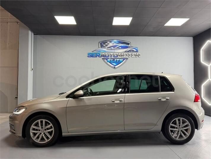 VOLKSWAGEN Golf Advance 1.6 TDI